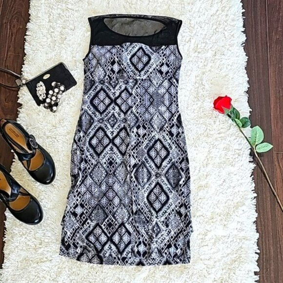 Women's Mini Cocktail Dress Size 4 Black White Office Evening Bodycon Classic - Picture 12 of 14